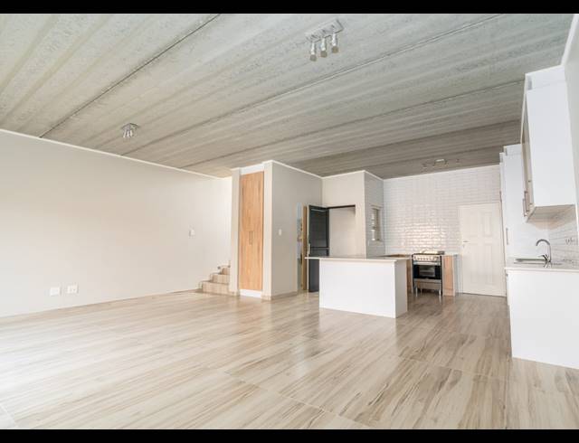 3 BEDROOM DUPLEX TO LET IN COSMOSRAND